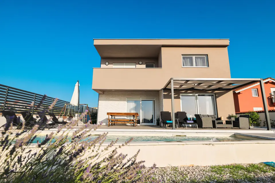 Villa Carmen to Zadar Old Town